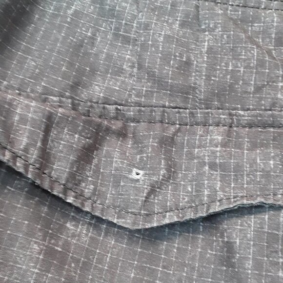 𝅺CARBON Black Graph Print Men's board Shorts - Picture 11 of 12